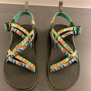 Chaco ZX/1 Big Kids sz 2 Sandal